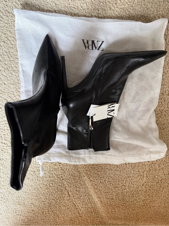 Zara Shoes - ZARA Black Pointed Toe Stiletto Ankle Booties with Side Zip
